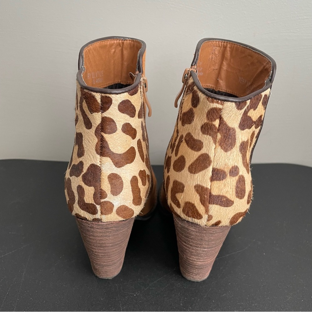 Very Volatile Chatter Leopard Calf Hair Suede Booties Boots Size 9 - Picture 9 of 14